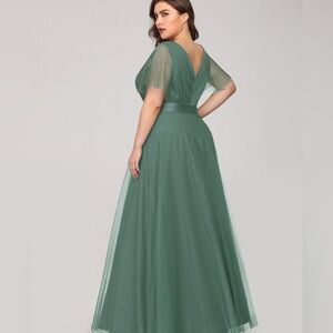 Ever Pretty Backless Green Dress NWOT